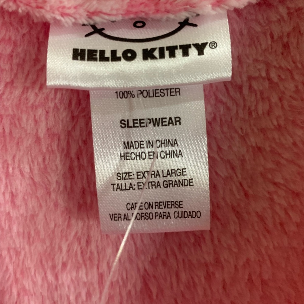 NWT Hello Kitty Robe XL - Picture 4 of 7